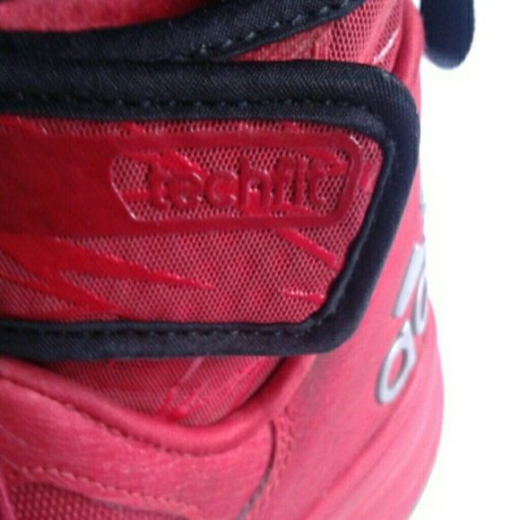 Adidas red tennis shoes size 6.5 mens - Picture 7 of 8